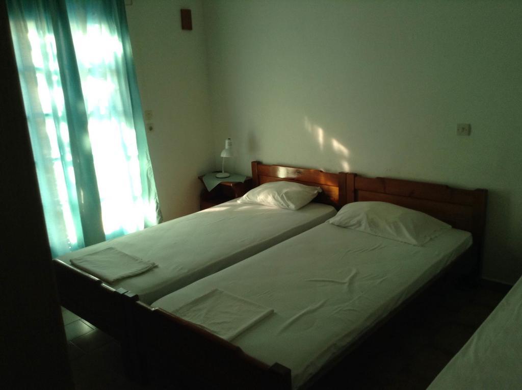 Stavros Apartments 伊斯特隆 外观 照片