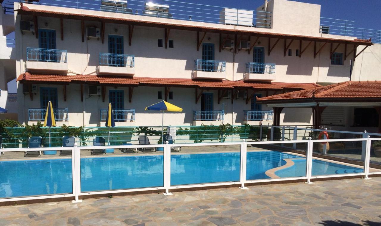 Stavros Apartments 伊斯特隆 外观 照片
